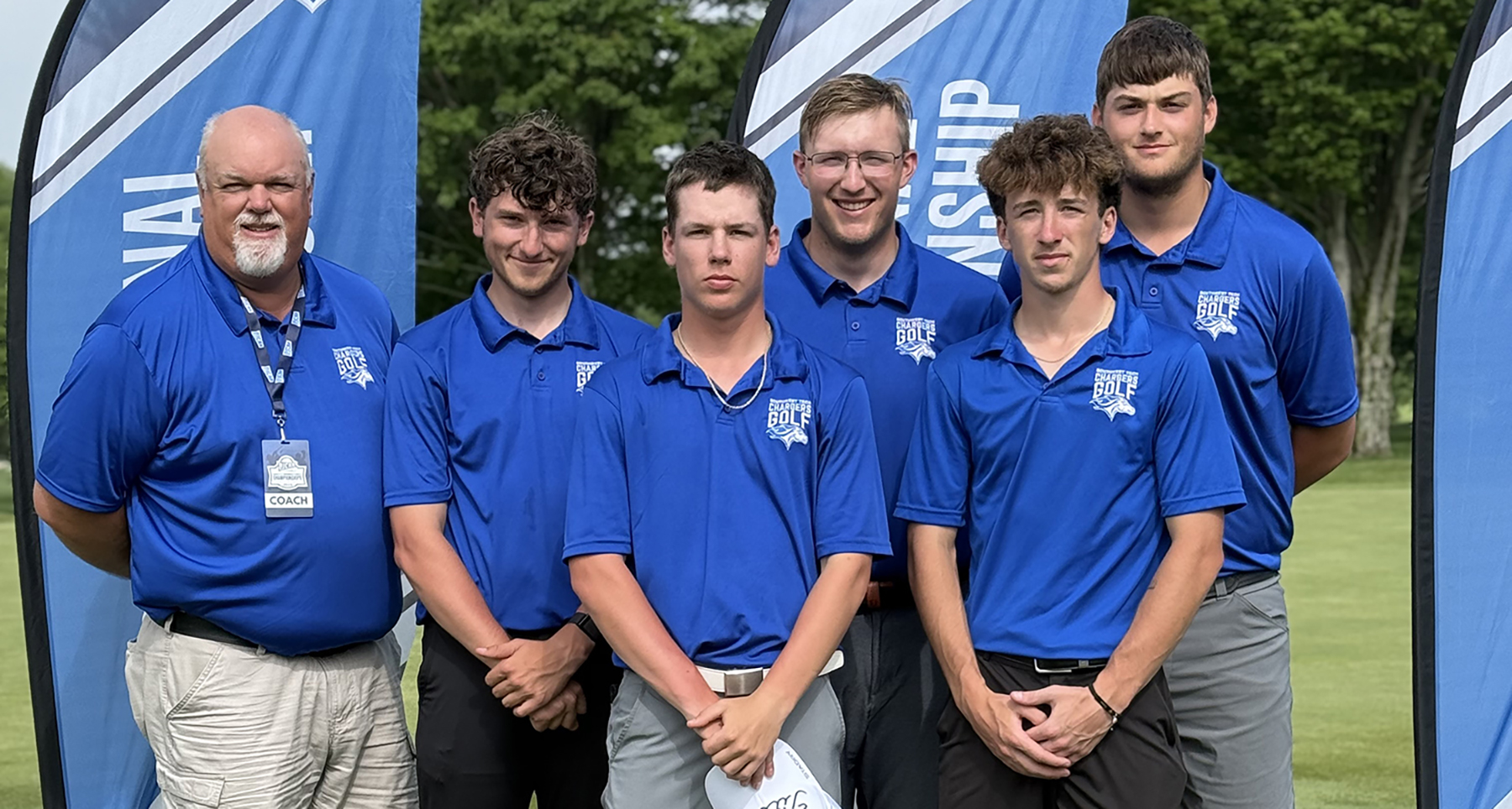 Image for Golf team cracks top 10 at national tournament article